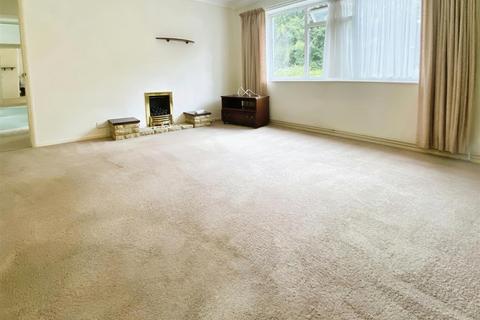 2 bedroom flat for sale, Arethusa Road, Rochester
