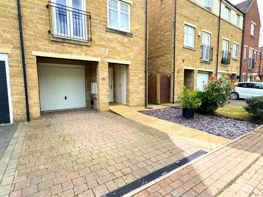 Driveway &amp; Garage