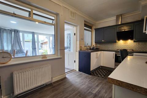 11 Leader Avenue, London, E12 6JP