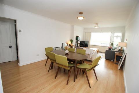 2 bedroom apartment for sale, 48 Leigh Park Road, Leigh-On-Sea