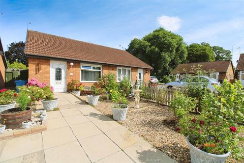 2 bedroom semi-detached bungalow for sale, Sutton Court, Howdale Road, Hull