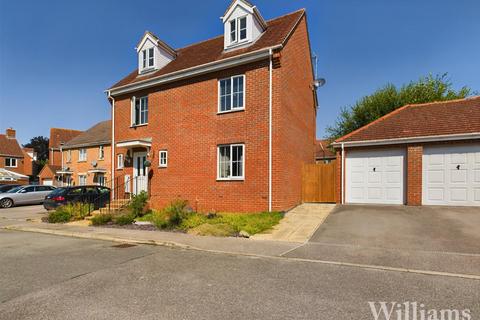 5 bedroom detached house for sale, Whitechurch Close, Aylesbury HP17