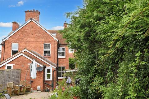 33 High Street, Templecombe, BA8 0JF