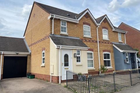 3 bedroom house to rent, HIGHWOODS