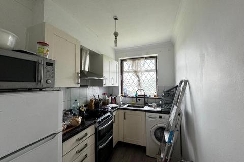 2 bedroom flat to rent, Whitefoot Lane, Bromley