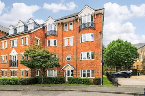 2 bedroom flat for sale, Victory Road, Wanstead