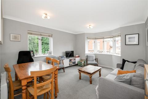 2 bedroom flat for sale, Victory Road, Wanstead