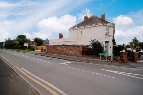 3 bedroom end of terrace house for sale, Broad Lane, Essington