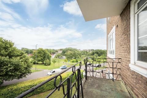 3 bedroom apartment for sale, Chessington Court, Temple Fortune N3