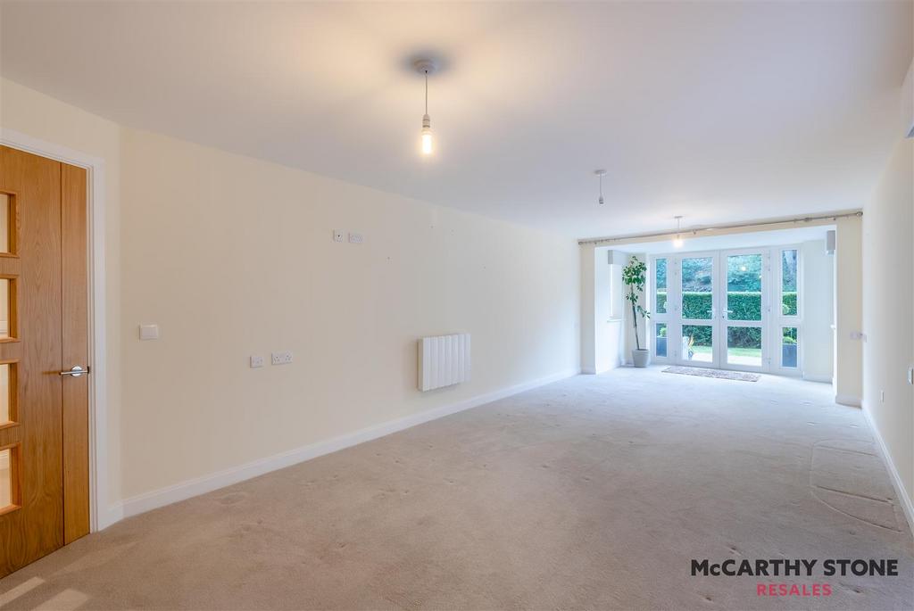 8628691-interior04.jpg