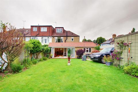 4 bedroom semi-detached house for sale, Windmill Gardens, Enfield