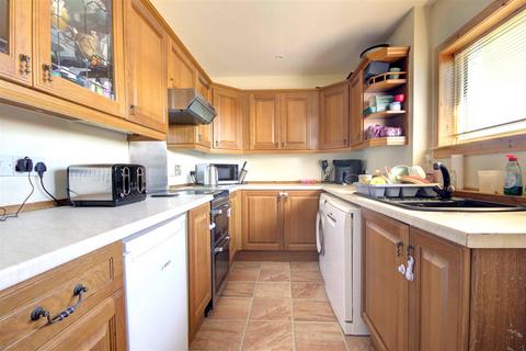 3 bedroom end of terrace house for sale, 2 Muirfield Drive, Brora, Sutherland KW9 6QQ