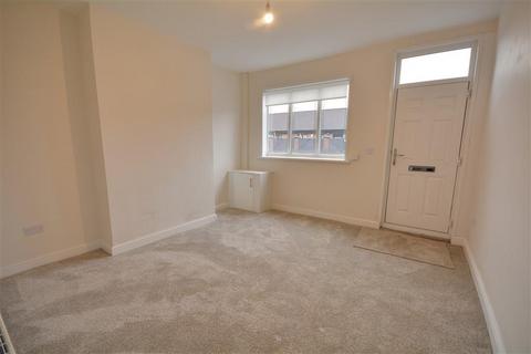 3 bedroom terraced house for sale, Leeds Road, Cutsyke, Castleford