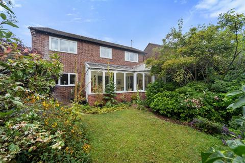 4 bedroom detached house for sale, Giffard Drive, Welland, Malvern, WR13 6SE