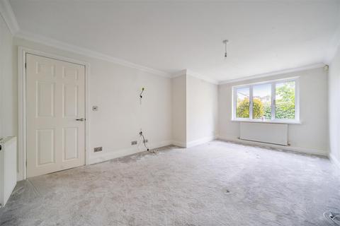 4 bedroom house to rent, Milton Grove, Southampton SO31