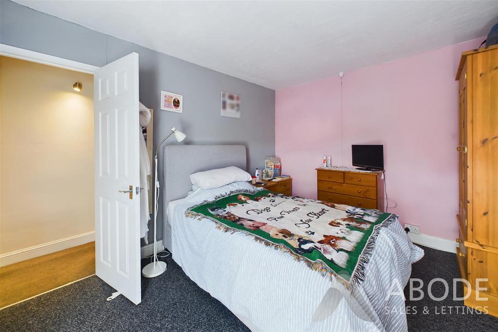 CAM02696 G0-PR0358-STILL014.jpg