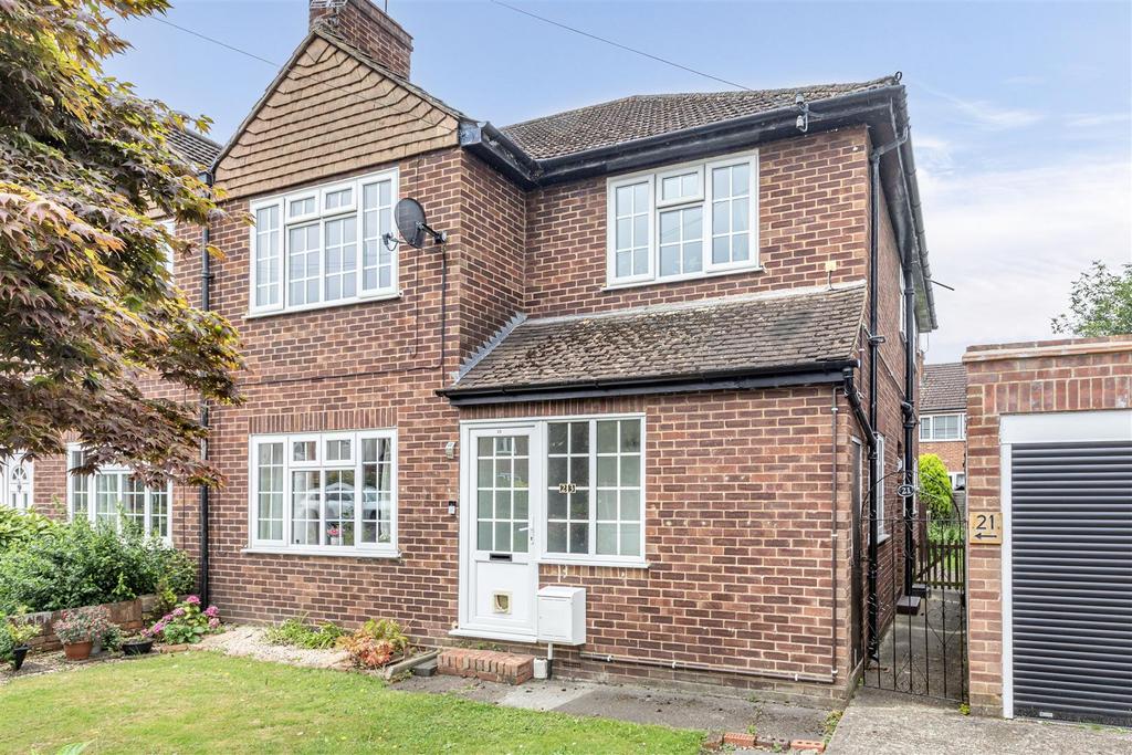 21 Oyster lane, Byfleet - 12.jpg