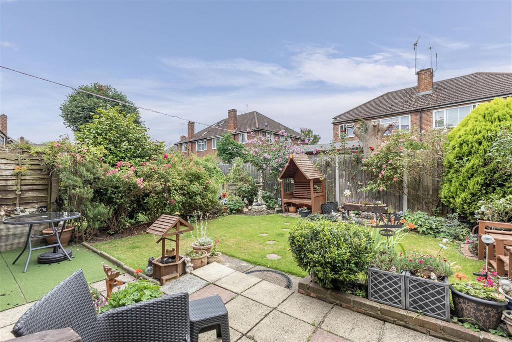 21 Oyster lane, Byfleet - 10.jpg