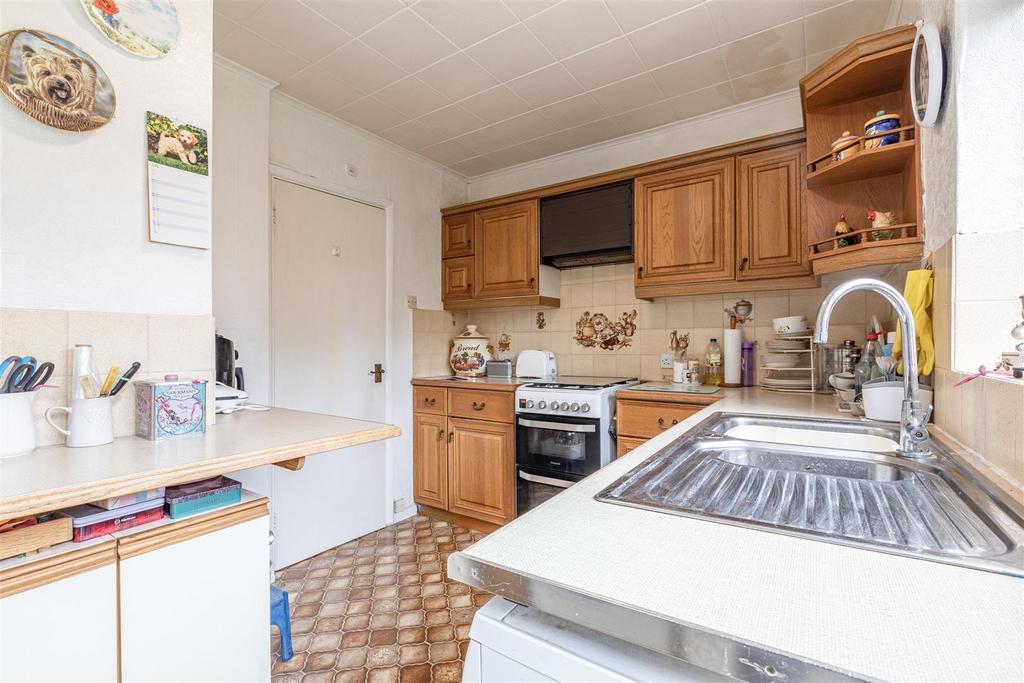 21 Oyster lane, Byfleet - 8.jpg