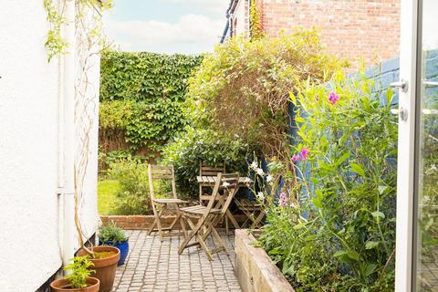 2 bedroom terraced house for sale, York Road, Easton