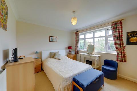 10 The Pallant, Goring By Sea, Worthing, BN12 6AZ