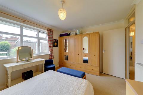 10 The Pallant, Goring By Sea, Worthing, BN12 6AZ