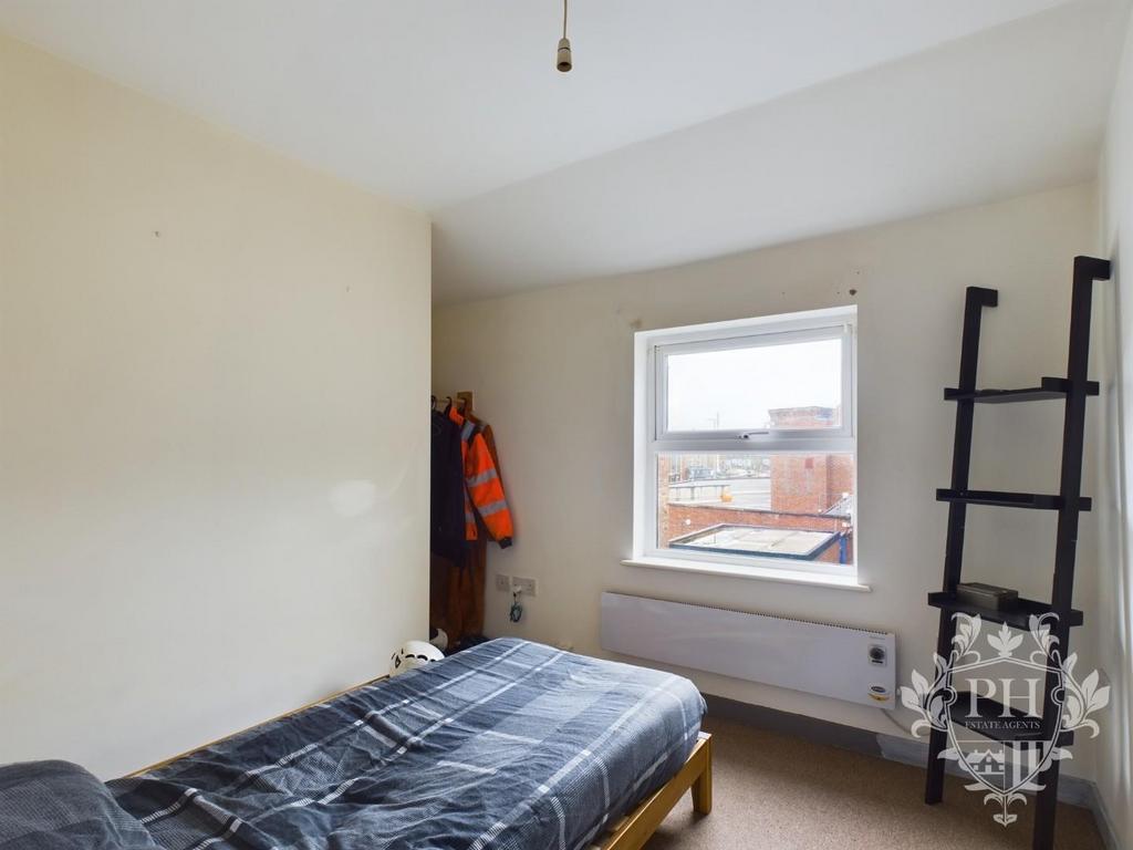 CAM02002 G0-PR0059-STILL003.jpg