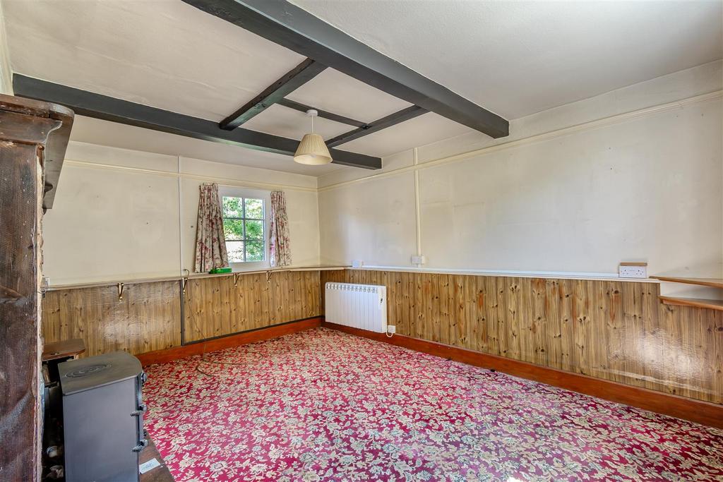 8612132-interior18.jpg