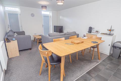 2 bedroom flat for sale, Trinity Walk, Derby DE1