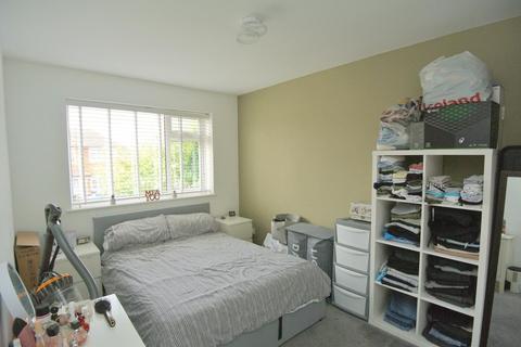 2 bedroom maisonette for sale, Christopher Court, Ashford TW15
