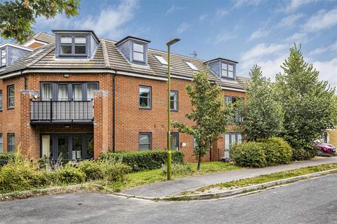 2 bedroom flat for sale, Goodes Court, Royston SG8