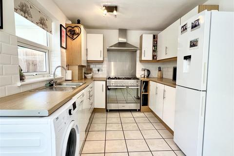 3 bedroom semi-detached house for sale, Blackford Close, Halesowen