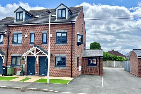 3 bedroom end of terrace house for sale, Chichester Drive, Rowley Regis