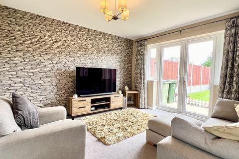 3 bedroom end of terrace house for sale, Chichester Drive, Rowley Regis