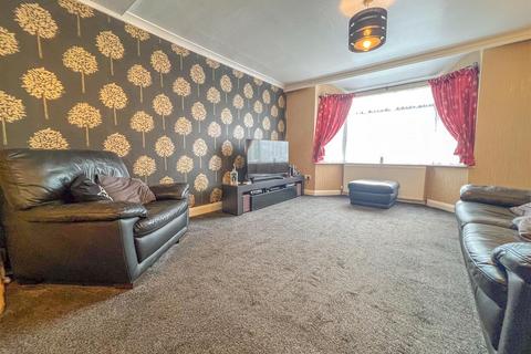 3 bedroom semi-detached house for sale, Glenfield Avenue, Weddington