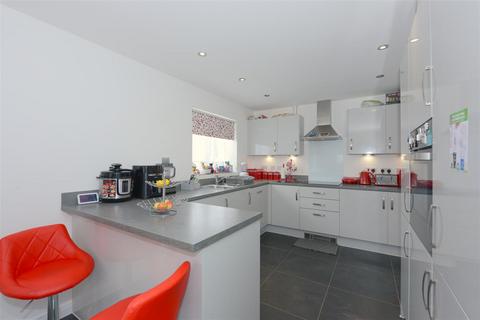 4 bedroom detached house for sale, Roberts Way, The Spinney, Shrewsbury