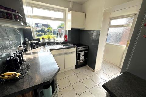 3 bedroom semi-detached house for sale, Melbourne Grove, Harworth, Doncaster