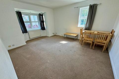 1 bedroom apartment to rent, St. Saviours Court, Harrow HA1 1RN