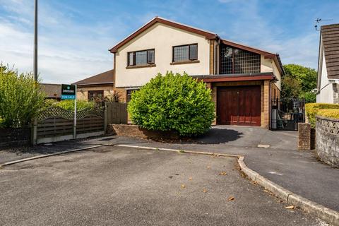 5 bedroom detached house for sale, Morfa Maen, Kidwelly