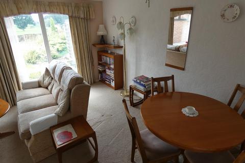96 Hall Road, Rolleston On Dove, Burton-on-trent, DE13 9BY
