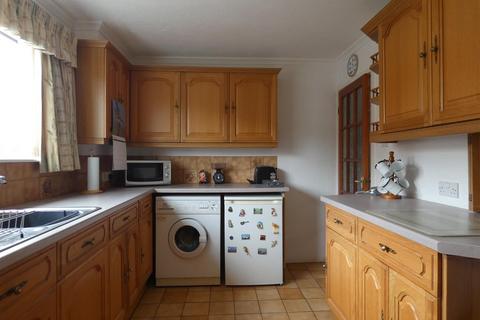 96 Hall Road, Rolleston On Dove, Burton-on-trent, DE13 9BY