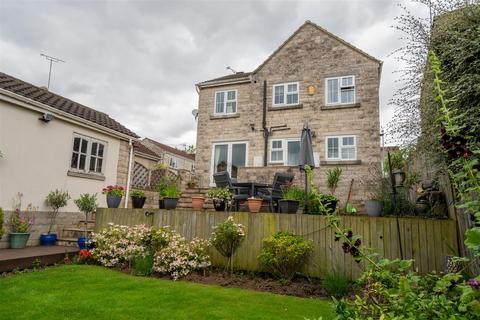 4 bedroom detached house for sale, Lyndon Close, Wetherby LS23