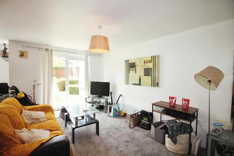 2 bedroom apartment for sale, Woodeson Lea, Leeds
