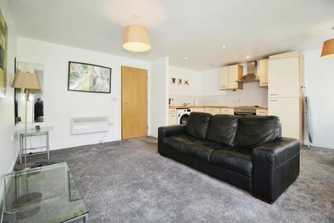 2 bedroom apartment for sale, Woodeson Lea, Leeds