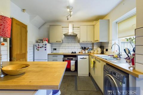 3 bedroom end of terrace house for sale, Westover Road, Scarborough