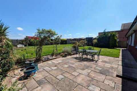 Fayre Oaks Bathley Lane, Little Carlton, Newark, NG23 6BY