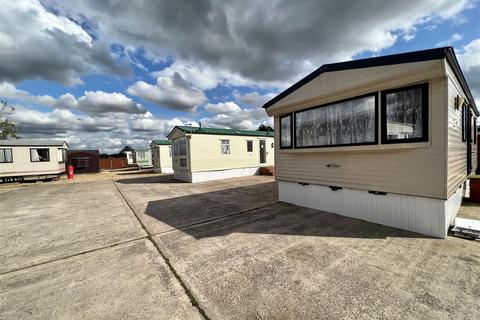 2 bedroom mobile home to rent, Mile Tree Lane, Aldermans Green, Coventry