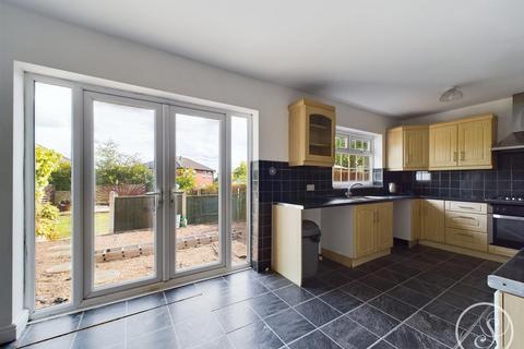 3 bedroom end of terrace house for sale, Rookwood Road, Leeds