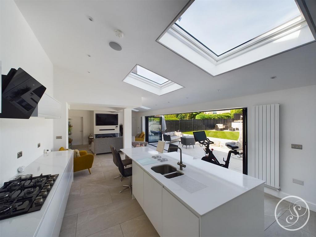 Kitchen/Diner/Family Room