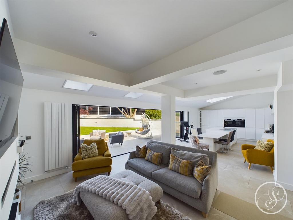 Kitchen/Diner/Family Room